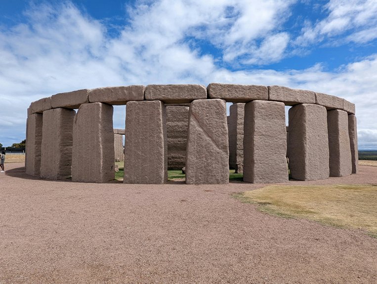 How to photograph stonehenge