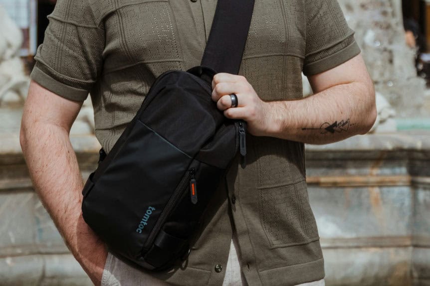 bestslingbags best camera sling bags for day trips