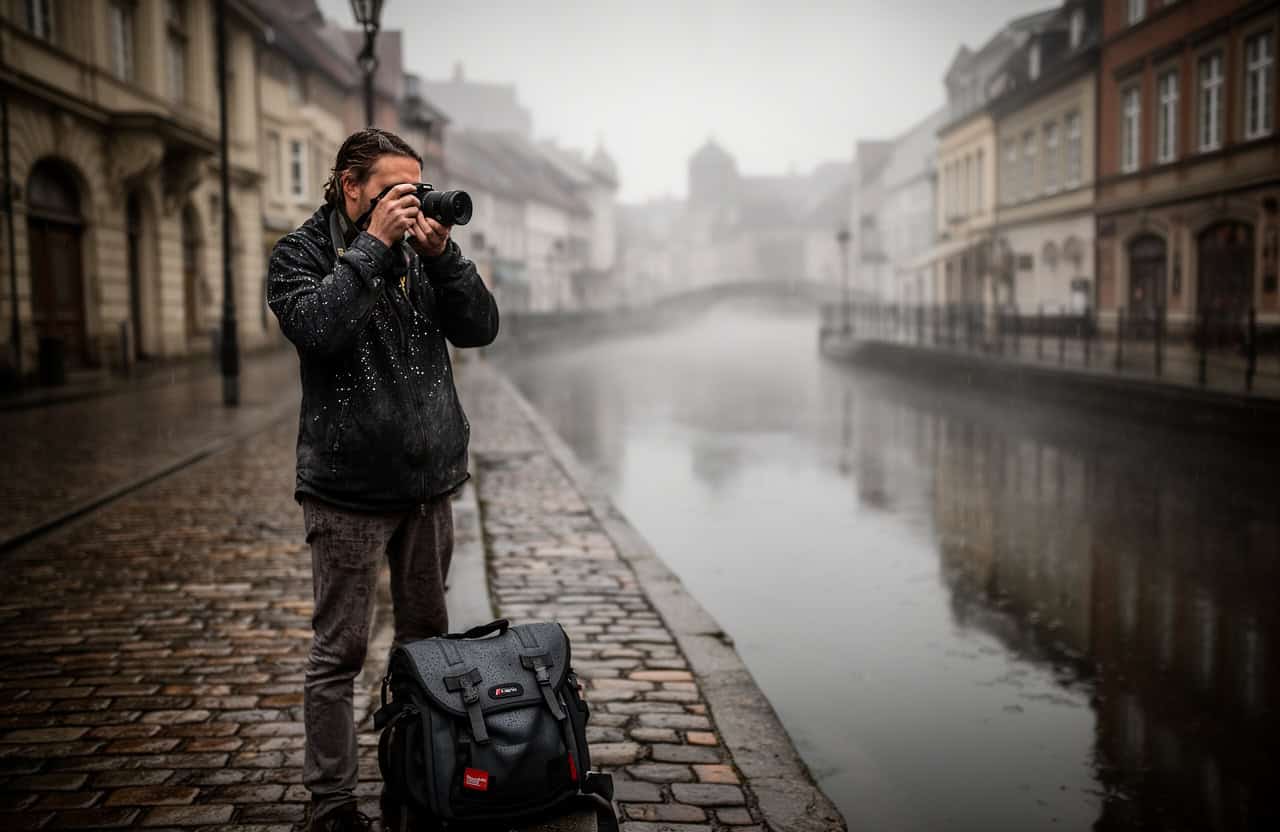 how to photograph in overcast and rainy weather